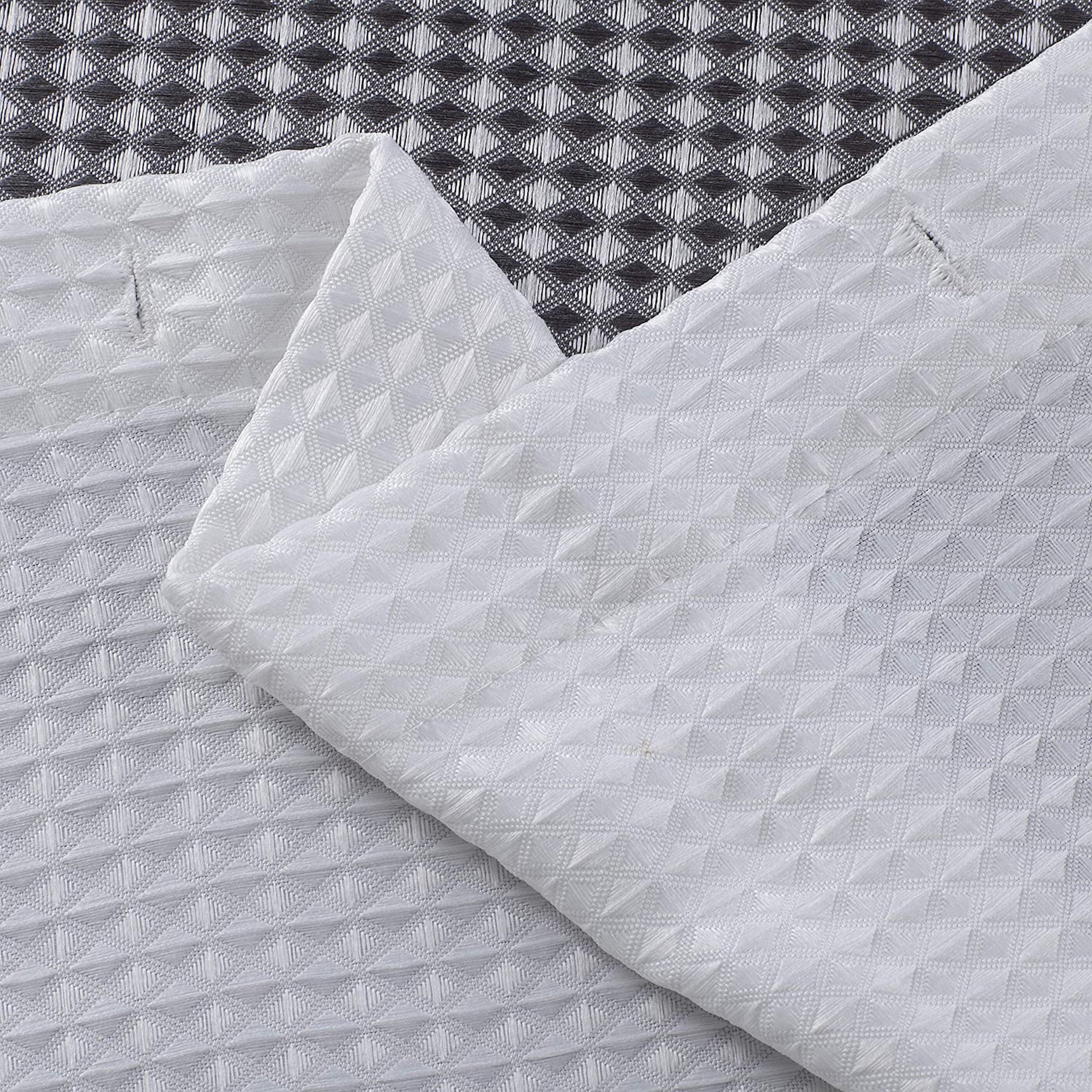 Dainty Home Ombre Waffle 3D Striped Waffle Weave Textured Ombre Stripe Designed Fabric Shower Curtain