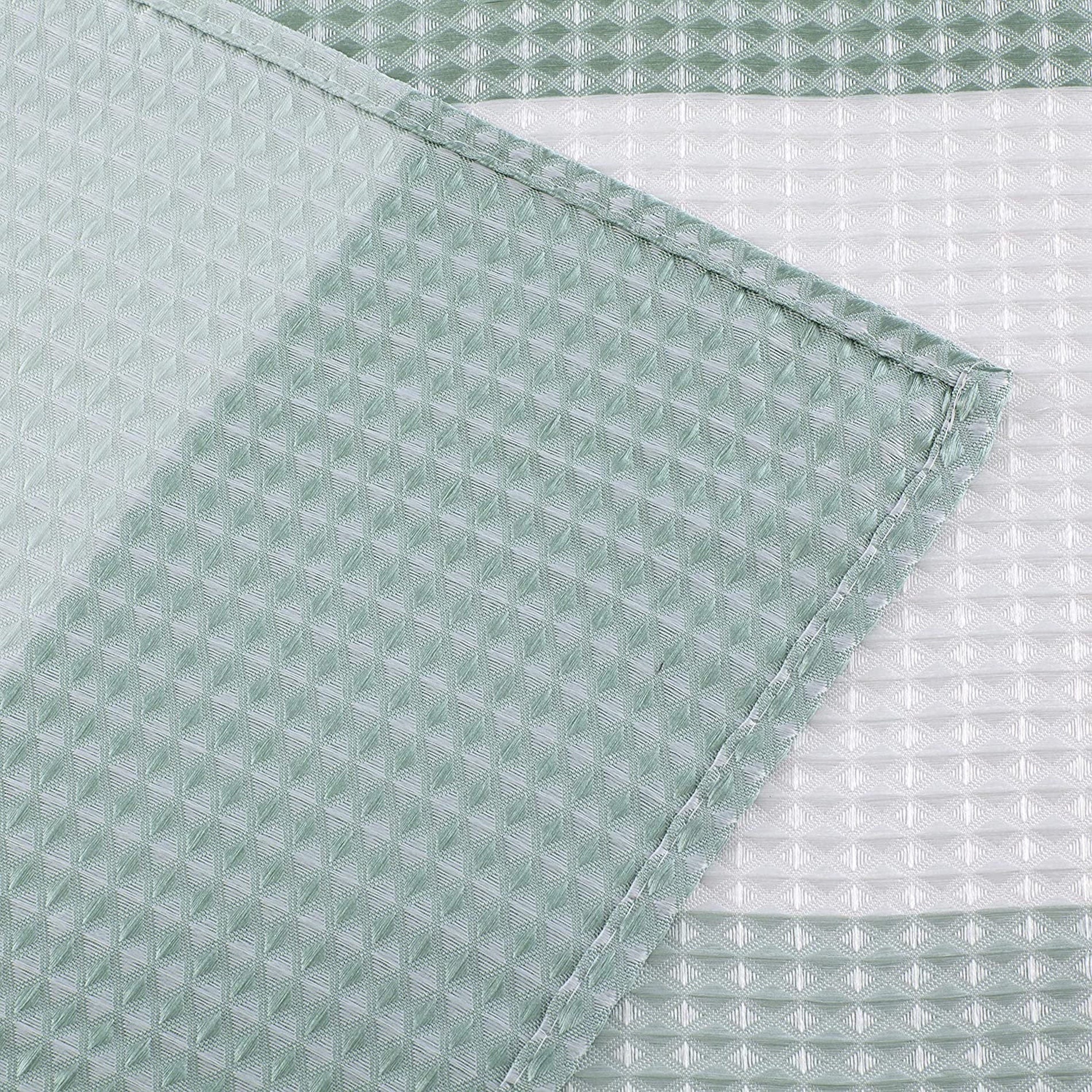 Dainty Home Ombre Waffle 3D Striped Waffle Weave Textured Ombre Stripe Designed Fabric Shower Curtain