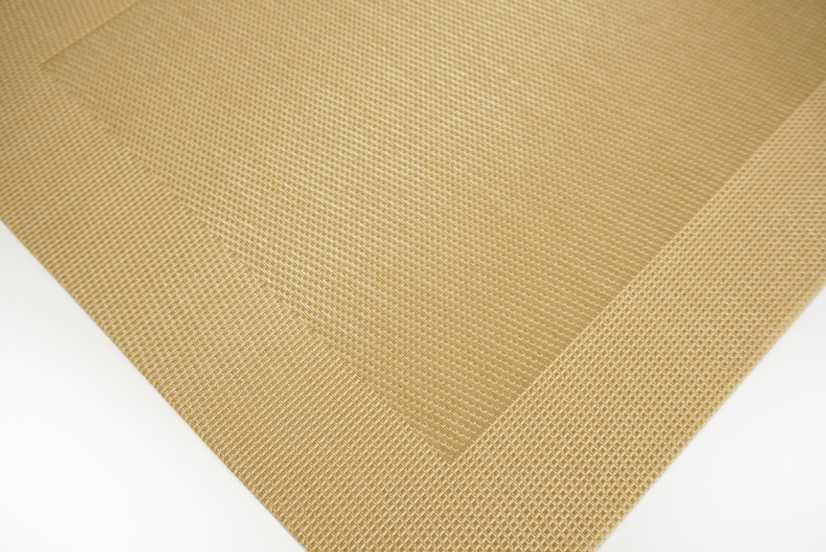 Dainty Home Santa Monica Woven Textilene Crossweave With Solid Geometric Pattern Reversible 13" x 19" Rectangular Placemats