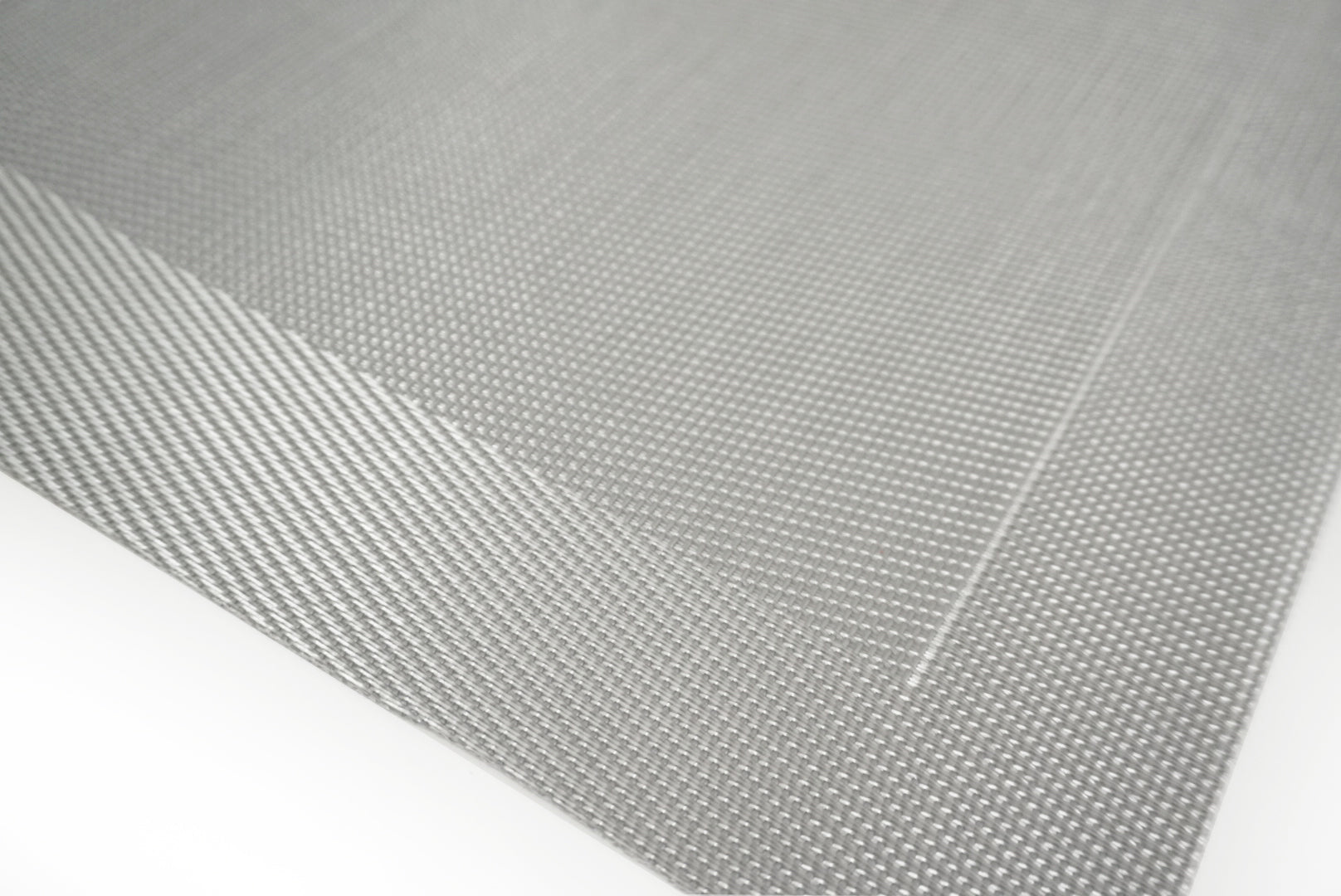 Dainty Home Santa Monica Woven Textilene Crossweave With Solid Geometric Pattern Reversible 13" x 19" Rectangular Placemats