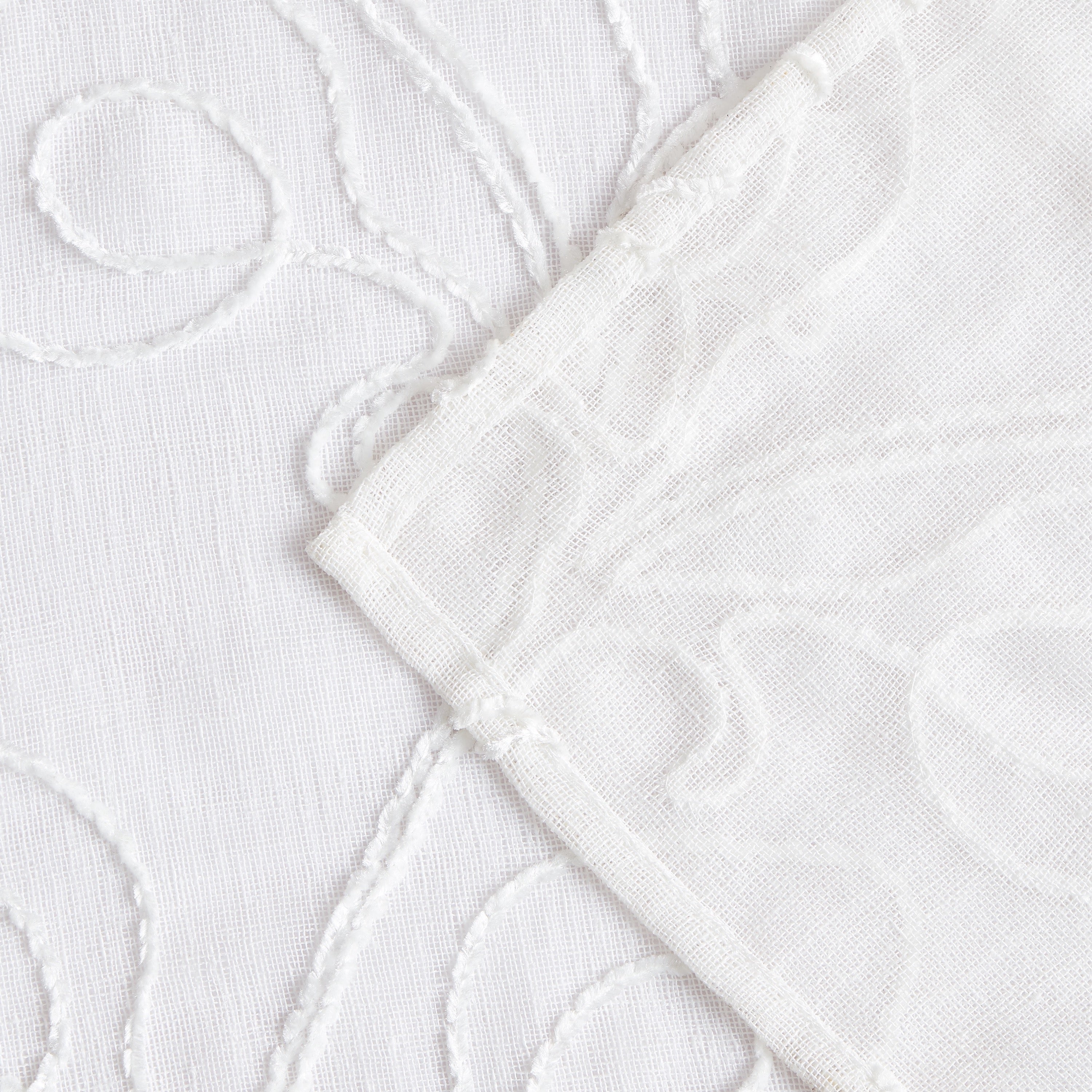 Dainty Home Stella 3D Linen Look Textured Floral 3D Chenille Designed Fabric Shower Curtain